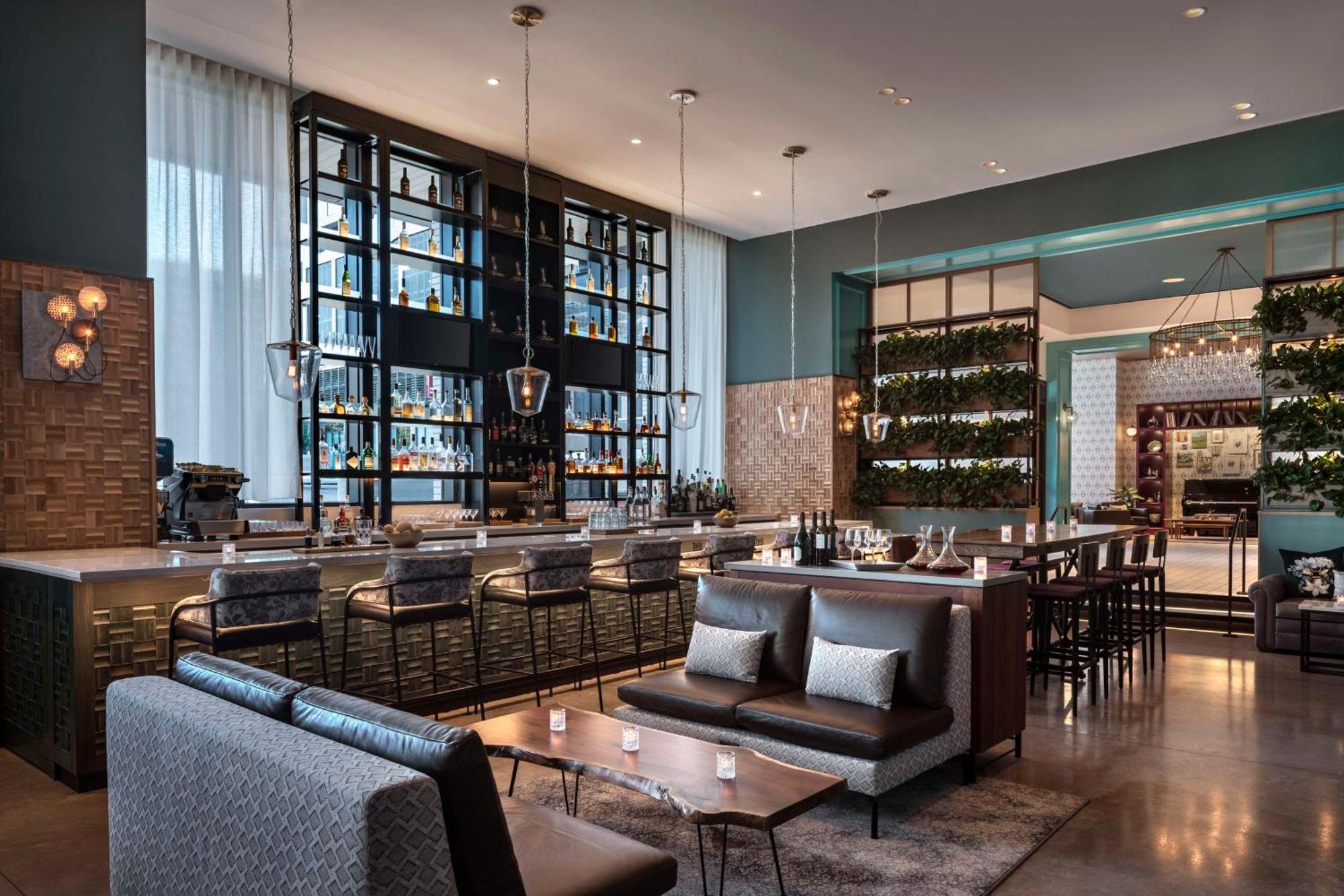 Hyatt Centric Downtown Nashville Exterior photo The bar at the hotel